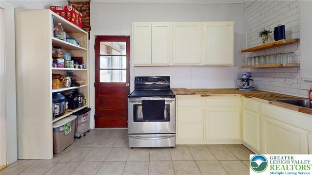 2585 Redington Road, Hellertown Boro, PA 18055