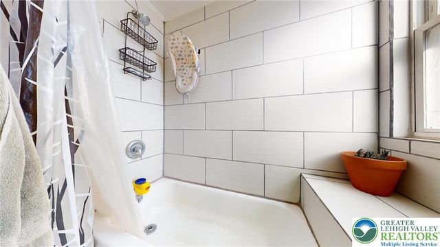 2585 Redington Road, Hellertown Boro, PA 18055