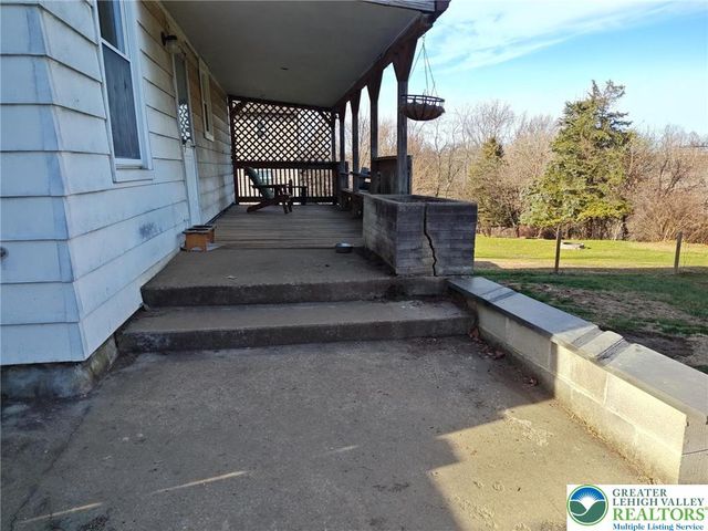 2585 Redington Road, Hellertown Boro, PA 18055