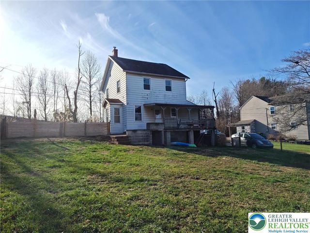 2585 Redington Road, Hellertown Boro, PA 18055