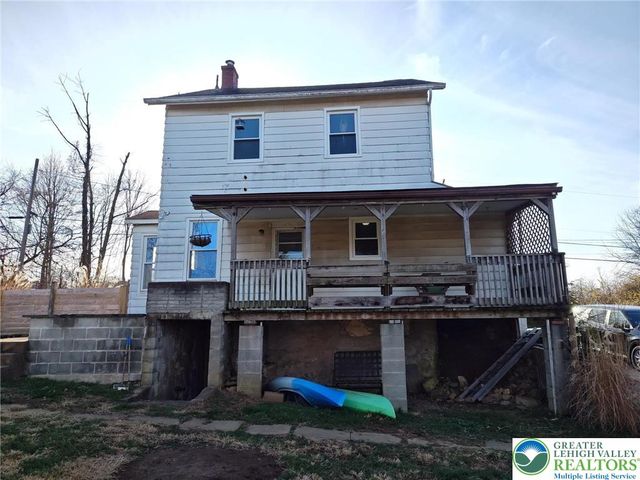 2585 Redington Road, Hellertown Boro, PA 18055
