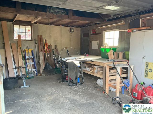 2585 Redington Road, Hellertown Boro, PA 18055