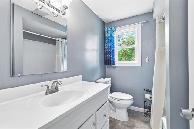 100 Stony Brook Road, Raynham, MA 02767