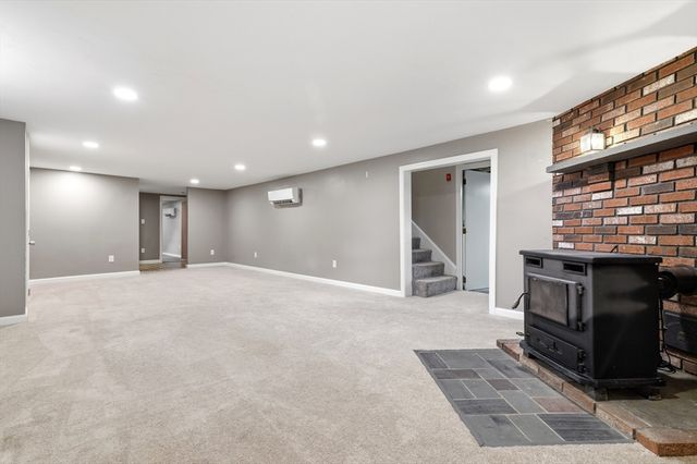 100 Stony Brook Road, Raynham, MA 02767