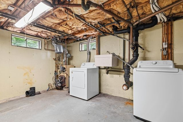 100 Stony Brook Road, Raynham, MA 02767