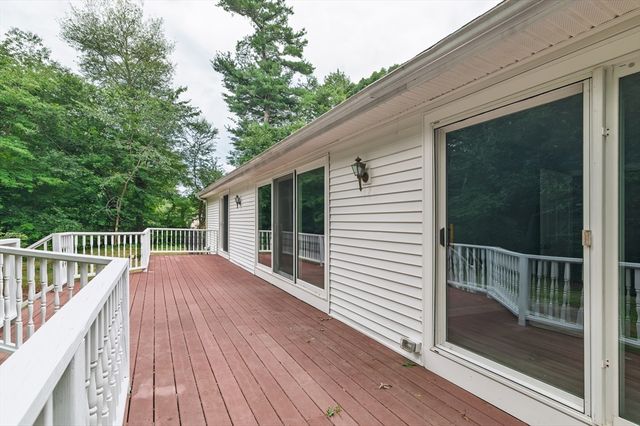 100 Stony Brook Road, Raynham, MA 02767