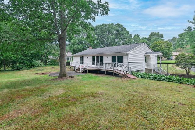 100 Stony Brook Road, Raynham, MA 02767