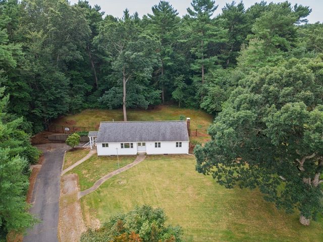 100 Stony Brook Road, Raynham, MA 02767