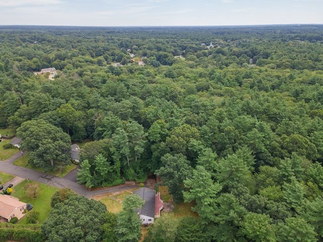 100 Stony Brook Road, Raynham, MA 02767