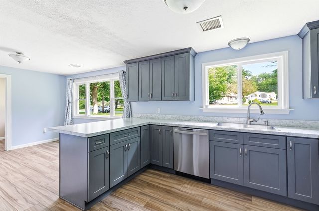 100 Stony Brook Road, Raynham, MA 02767
