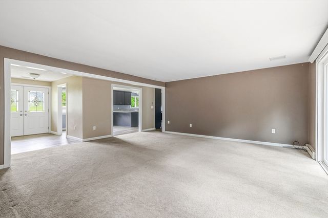 100 Stony Brook Road, Raynham, MA 02767