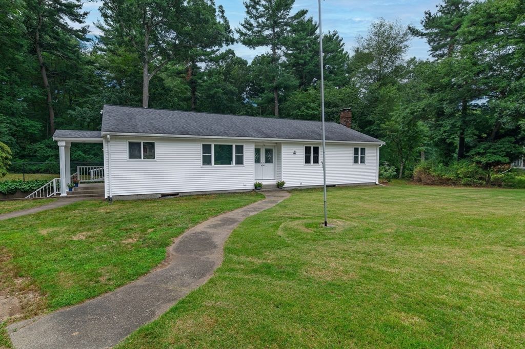 100 Stony Brook Road, Raynham, MA 02767