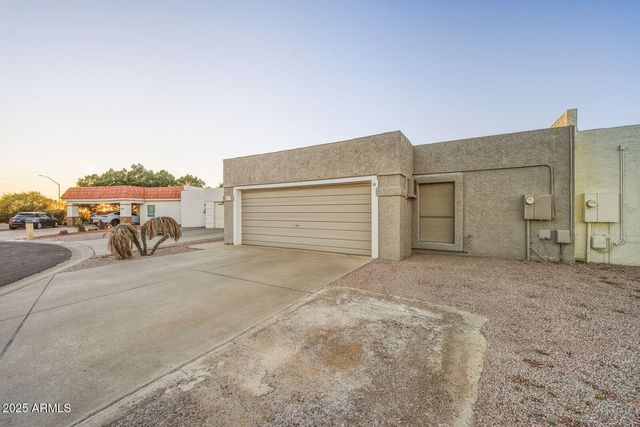 6120 E AUGUSTA Circle, Mesa, AZ 85215