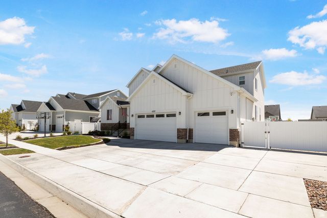 4327 W 6075 S, Hooper, UT 84315