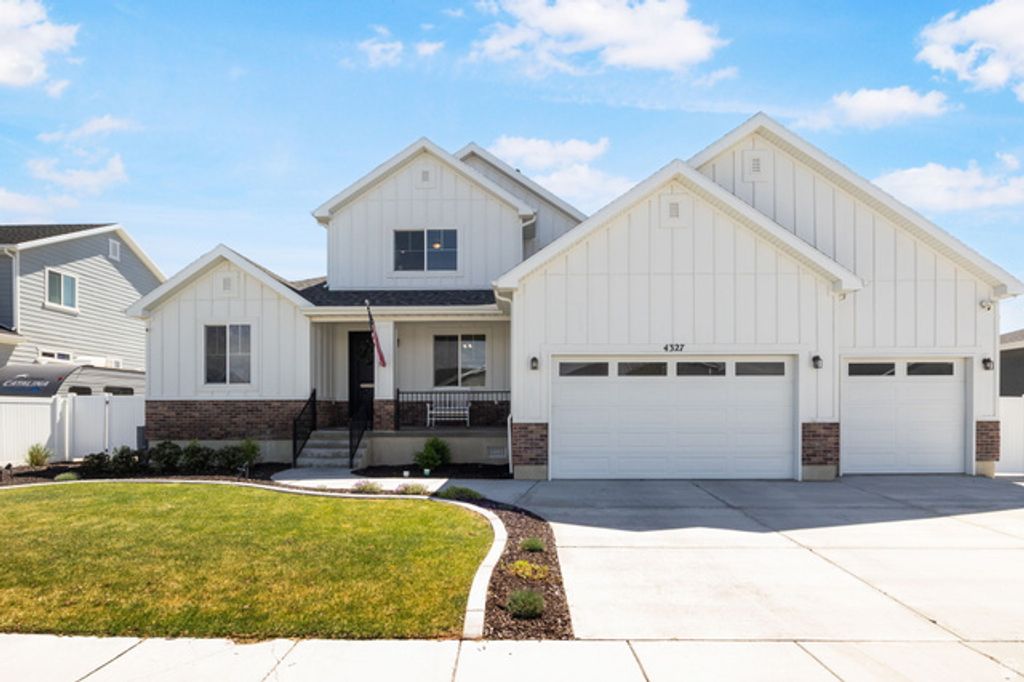 4327 W 6075 S, Hooper, UT 84315