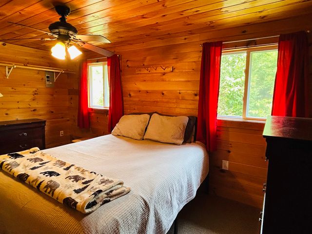 15 Cone Pass, Pittsburg, NH 03592