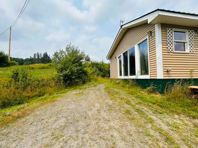 15 Cone Pass, Pittsburg, NH 03592