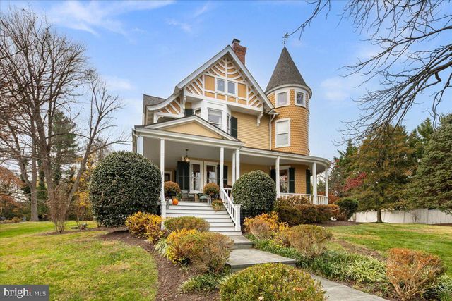 10400 MONTGOMERY AVE, Kensington, MD 20895