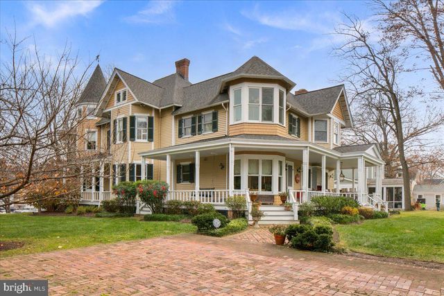 10400 MONTGOMERY AVE, Kensington, MD 20895