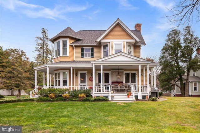 10400 MONTGOMERY AVE, Kensington, MD 20895