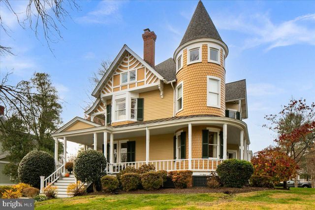10400 MONTGOMERY AVE, Kensington, MD 20895