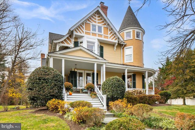 10400 MONTGOMERY AVE, Kensington, MD 20895