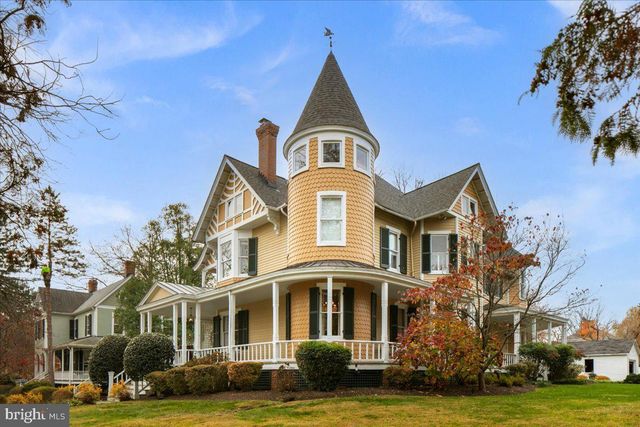 10400 MONTGOMERY AVE, Kensington, MD 20895