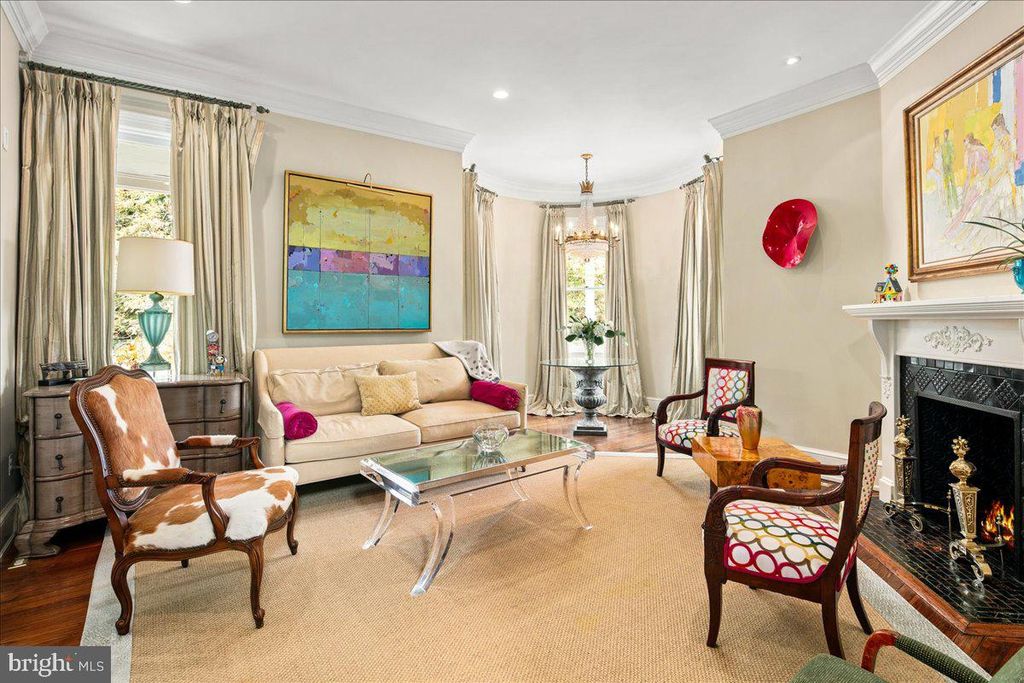 Image 12 of property listing at 10400 MONTGOMERY AVE, Kensington, MD 20895