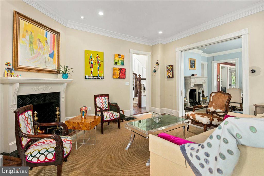 Image 14 of property listing at 10400 MONTGOMERY AVE, Kensington, MD 20895