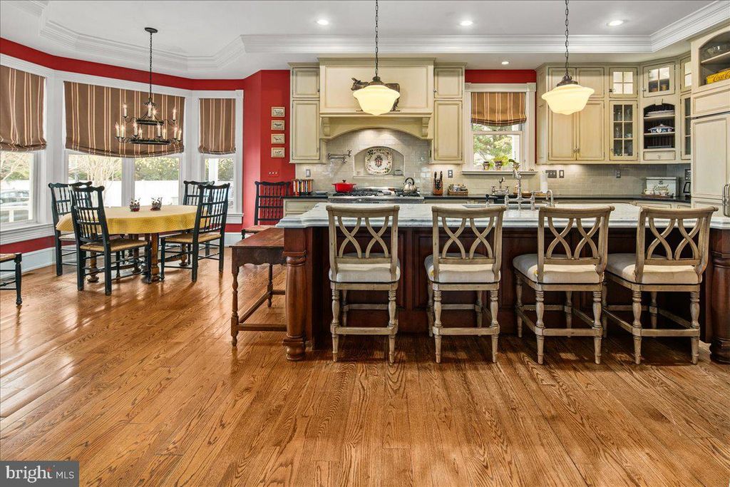 Image 21 of property listing at 10400 MONTGOMERY AVE, Kensington, MD 20895