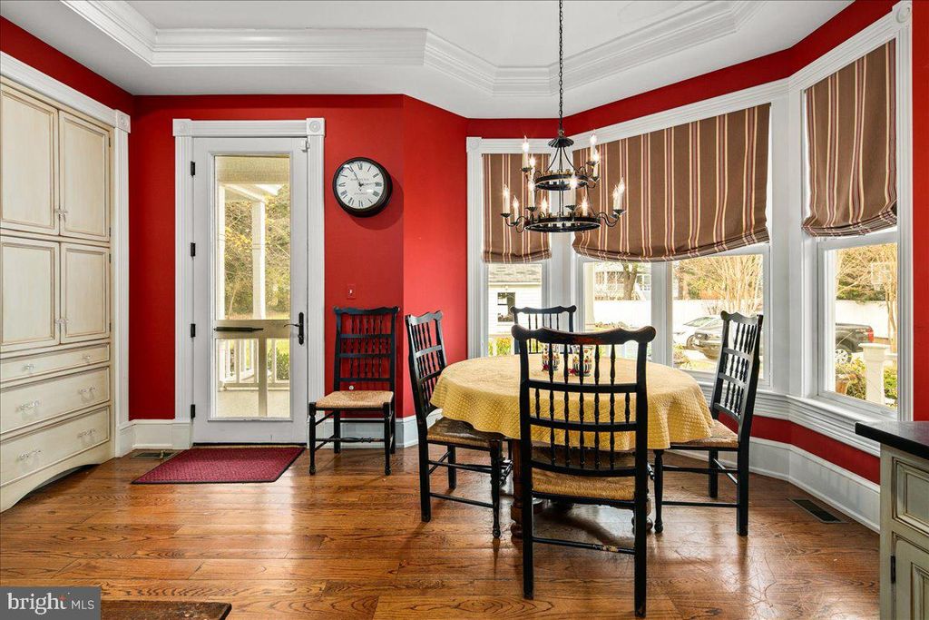 Image 26 of property listing at 10400 MONTGOMERY AVE, Kensington, MD 20895