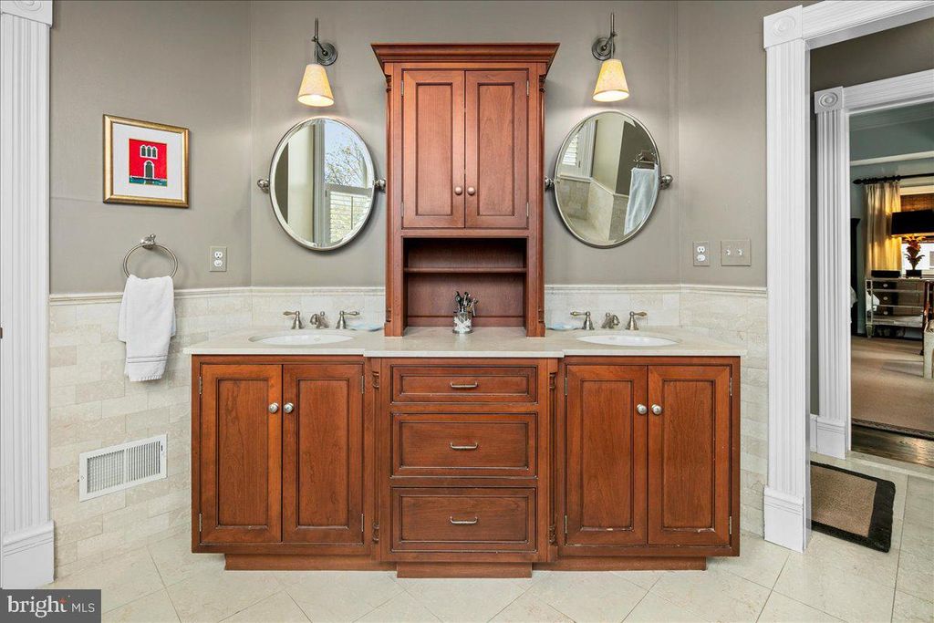 Image 50 of property listing at 10400 MONTGOMERY AVE, Kensington, MD 20895