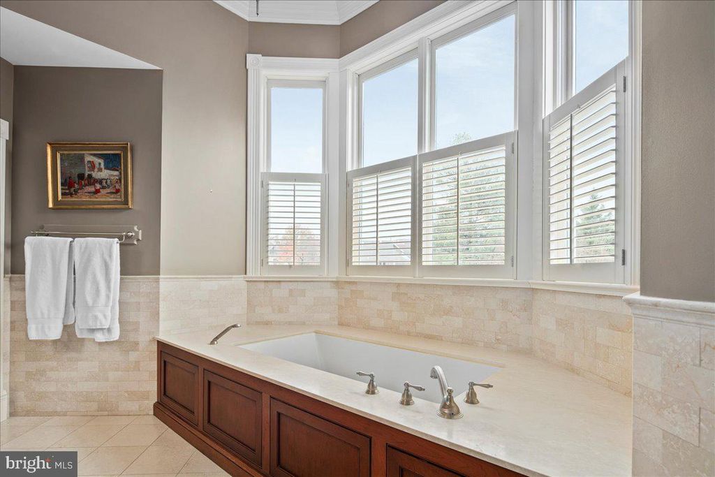 Image 51 of property listing at 10400 MONTGOMERY AVE, Kensington, MD 20895