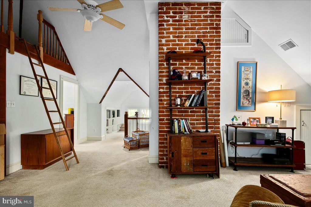 Image 57 of property listing at 10400 MONTGOMERY AVE, Kensington, MD 20895