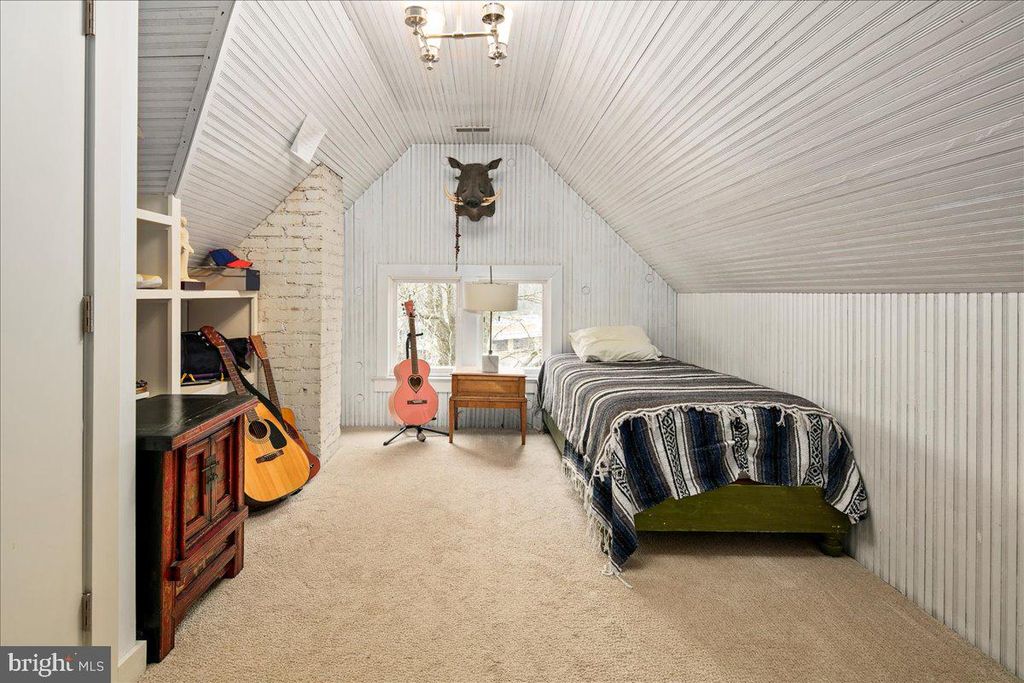 Image 59 of property listing at 10400 MONTGOMERY AVE, Kensington, MD 20895