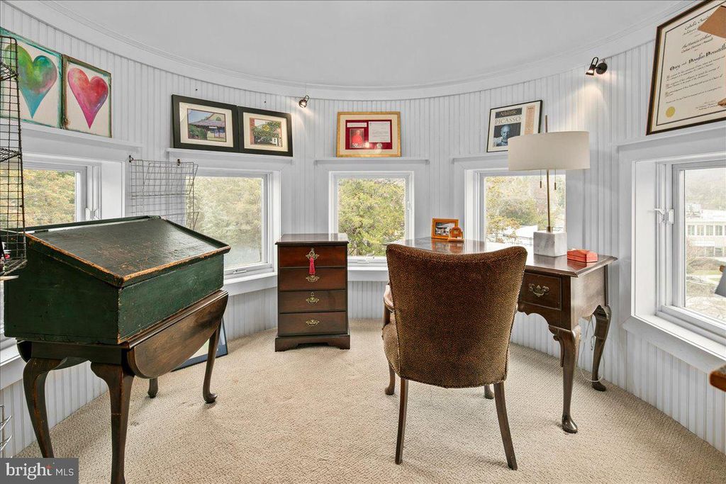 Image 61 of property listing at 10400 MONTGOMERY AVE, Kensington, MD 20895