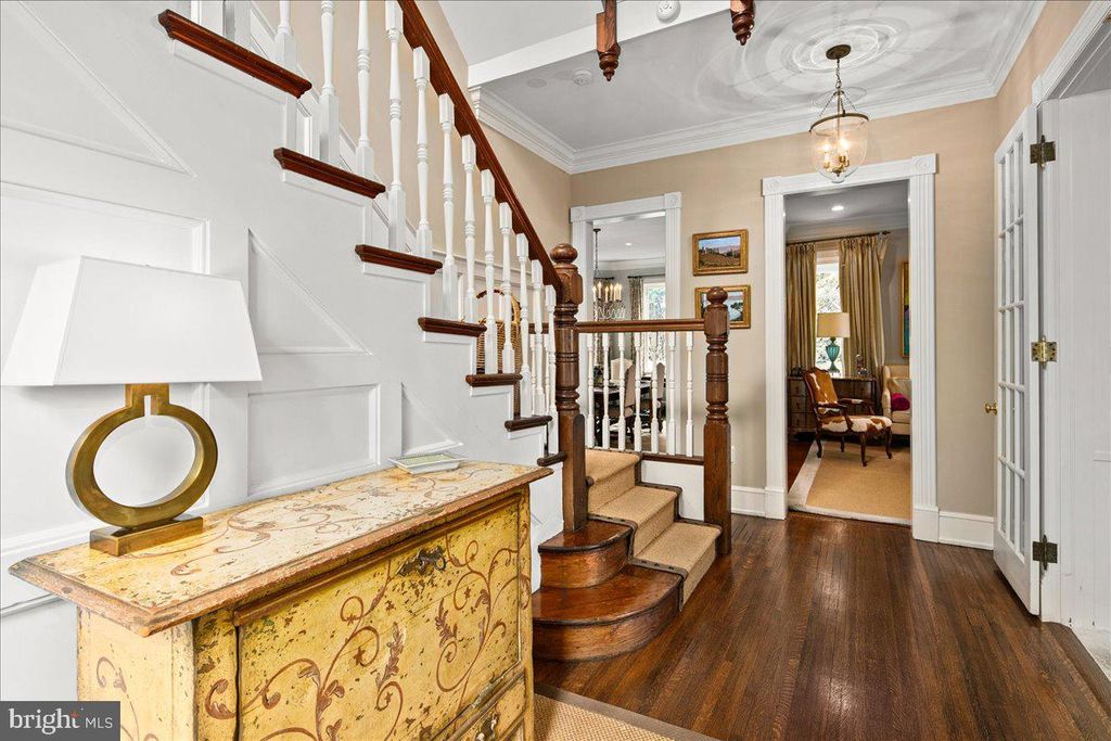 Image 7 of property listing at 10400 MONTGOMERY AVE, Kensington, MD 20895