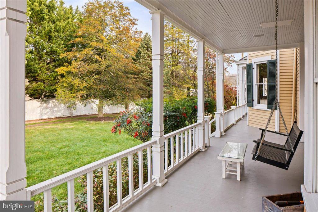 Image 70 of property listing at 10400 MONTGOMERY AVE, Kensington, MD 20895