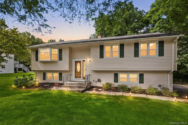 5 McGarrah Road, Monroe, NY 10950