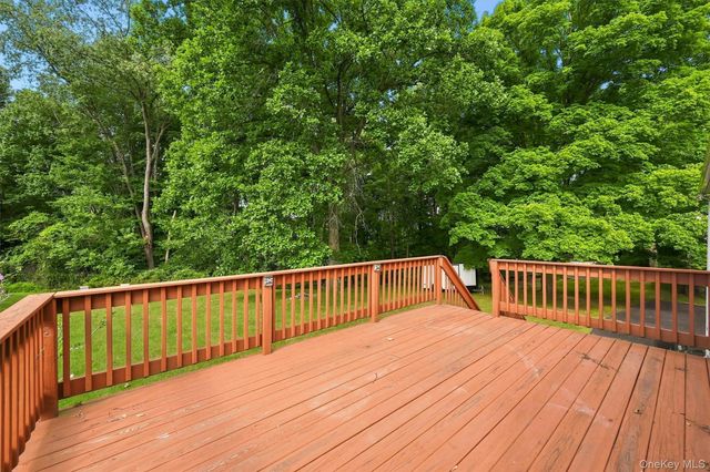 5 McGarrah Road, Monroe, NY 10950