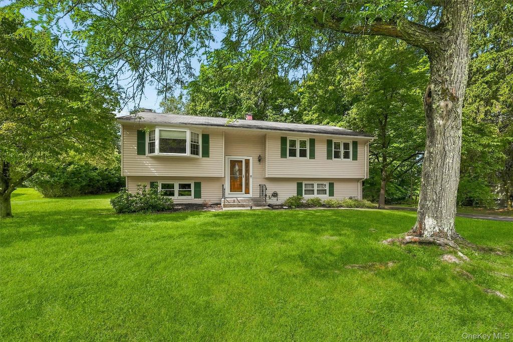 5 McGarrah Road, Monroe, NY 10950