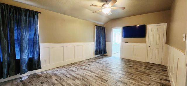 213 Mango Street, Lake Jackson, TX 77566
