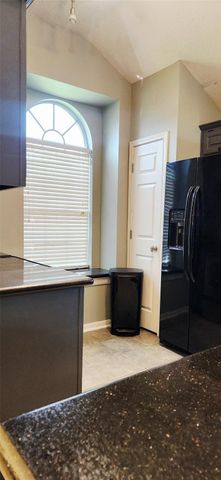 213 Mango Street, Lake Jackson, TX 77566