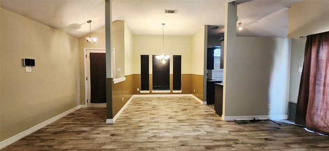 213 Mango Street, Lake Jackson, TX 77566