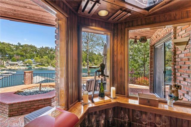 27563 W West Shore Road, Lake Arrowhead, CA 92352