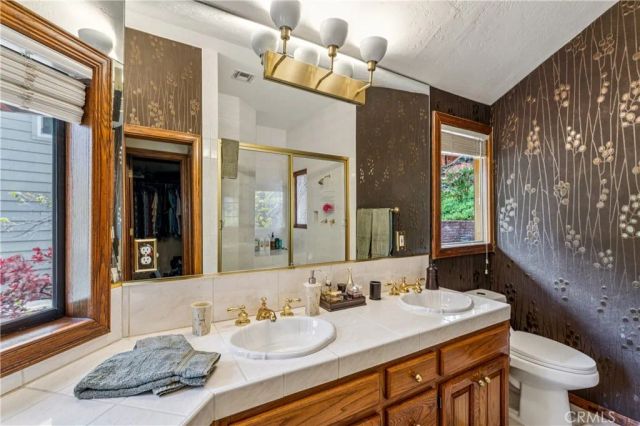 27563 W West Shore Road, Lake Arrowhead, CA 92352
