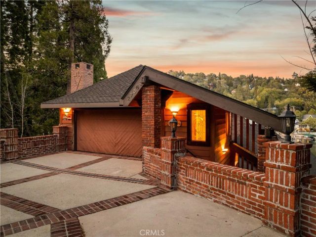 27563 W West Shore Road, Lake Arrowhead, CA 92352