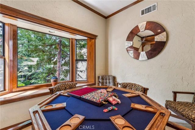 27563 W West Shore Road, Lake Arrowhead, CA 92352