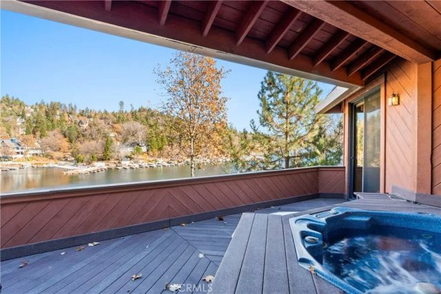 27563 W West Shore Road, Lake Arrowhead, CA 92352