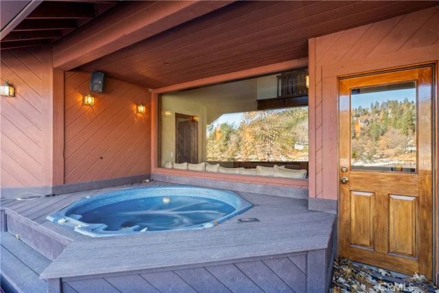 27563 W West Shore Road, Lake Arrowhead, CA 92352